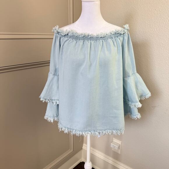 Boston Proper Off-the-Shoulder Chambray Fringe Bell Sleeve Boho Top M Light Blue - Picture 1 of 7